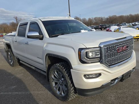 Used 2018 GMC Sierra 1500 Denali w/ Denali Ultimate Package image 2