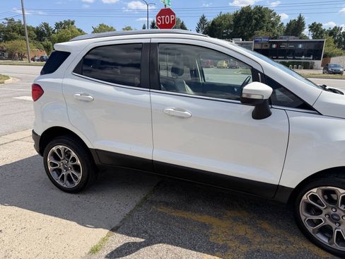 Used 2018 Ford EcoSport Titanium AWD/4WD image 6