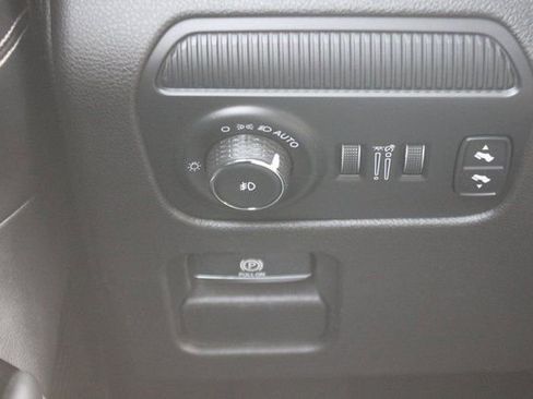 Used 2022 Jeep Wagoneer Series II image 18