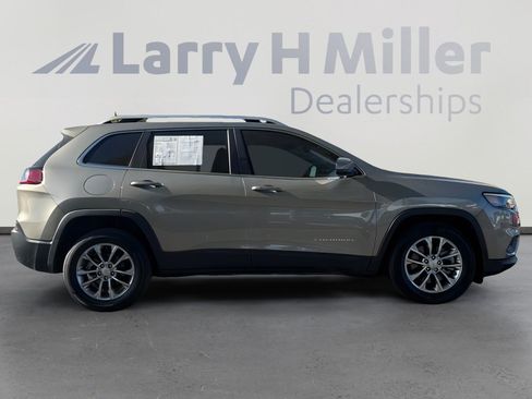 Used 2021 Jeep Cherokee Latitude Plus image 6