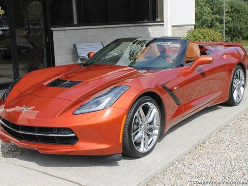 Used 2016 Chevrolet Corvette Stingray Convertible w/ 2LT Preferred Equipment Group image 7