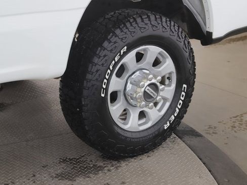 Used 2023 Ford F250 XLT image 12