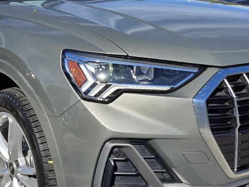 Used 2023 Audi Q3 2.0T Premium Plus w/ Premium Plus Package image 9