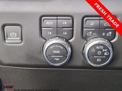 Used 2024 GMC Sierra 2500 AT4 w/ AT4 Premium Plus Package AWD/4WD image 20