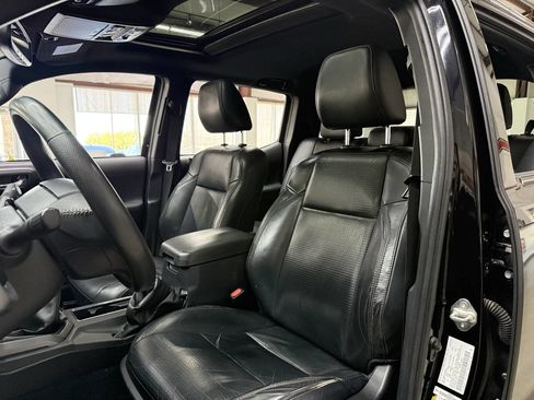 Used 2020 Toyota Tacoma TRD Off-Road w/ TRD Premium Off Road Package image 10