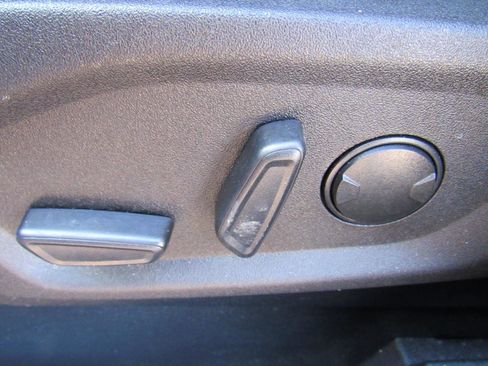 Used 2024 Ford Edge SEL w/ Convenience Package AWD/4WD image 11