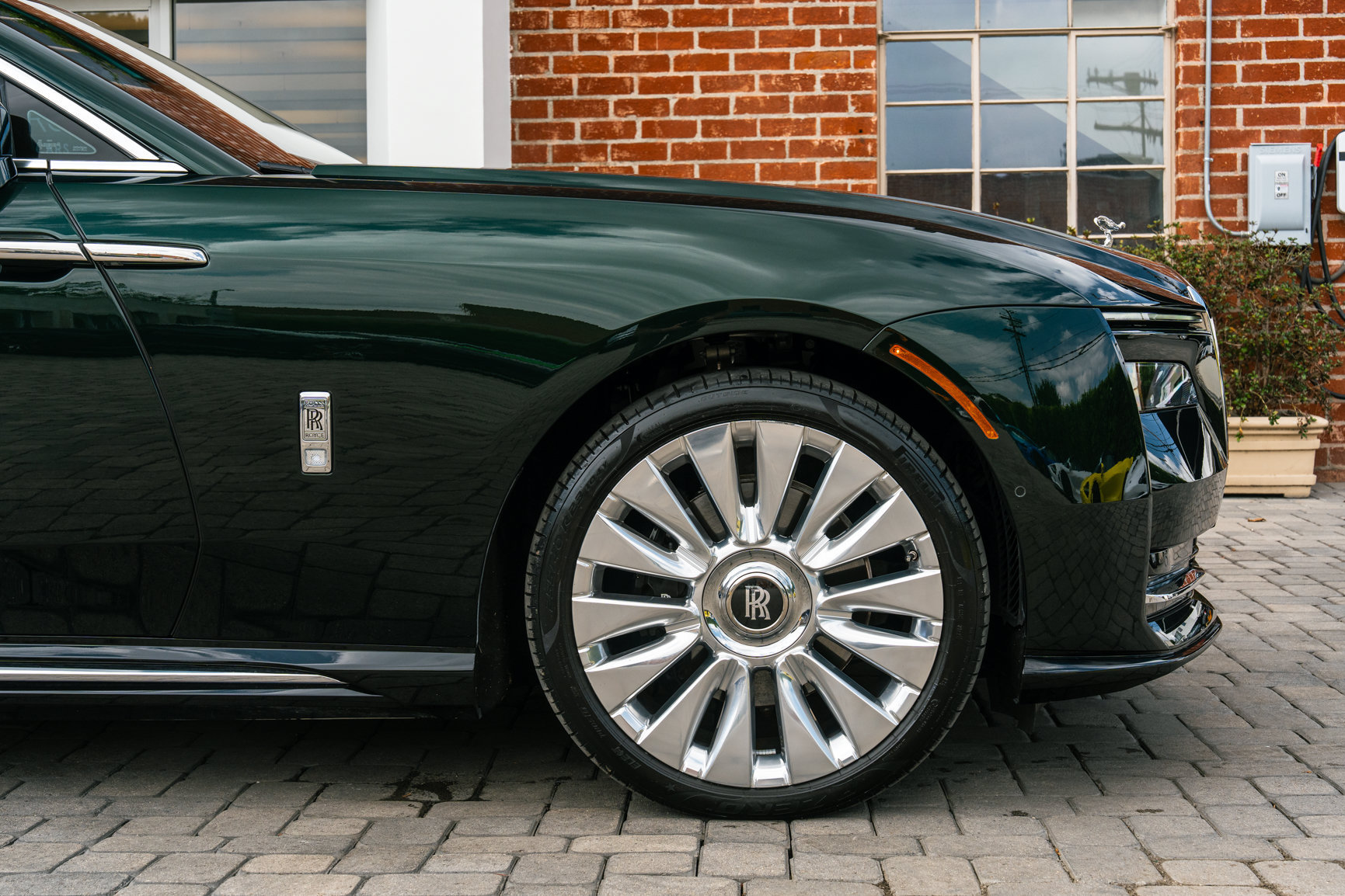Used 2024 Rolls-Royce Spectre w/ Spectre Launch Package AWD/4WD image 12