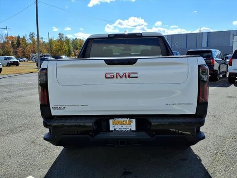 New 2026 GMC Sierra EV Elevation image 5