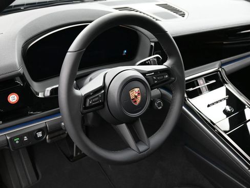 New 2026 Porsche Panamera image 17