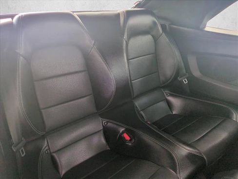Used 2022 Ford Mustang Premium RWD image 20