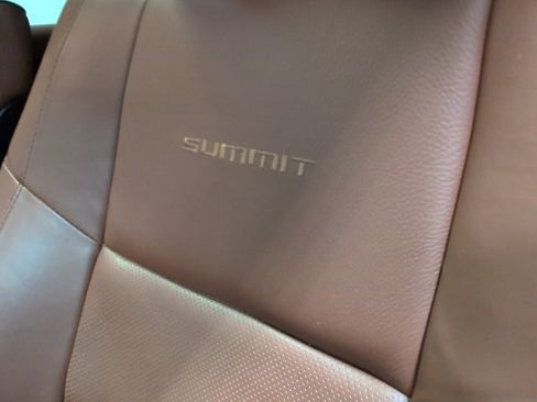 Used 2017 Jeep Grand Cherokee Summit image 29