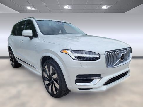 New 2024 Volvo XC90 T8 Plus w/ Protection Package Premier image 7