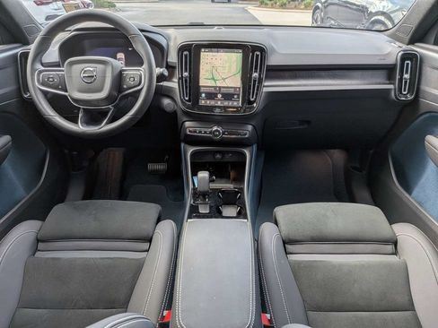 Certified 2023 Volvo XC40 Recharge Plus AWD/4WD image 19