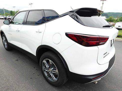 Used 2025 Chevrolet Blazer LT AWD/4WD image 5