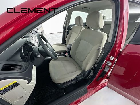 Used 2013 Kia Forte EX w/ Fuel Economy Pkg image 27