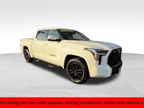 Used 2022 Toyota Tundra SR5 image 9