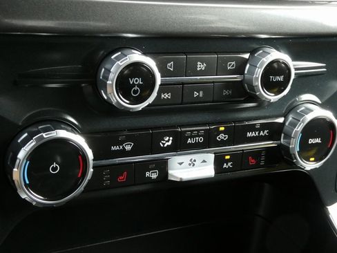 Used 2023 Ford F150 XLT w/ Equipment Group 302A High image 17