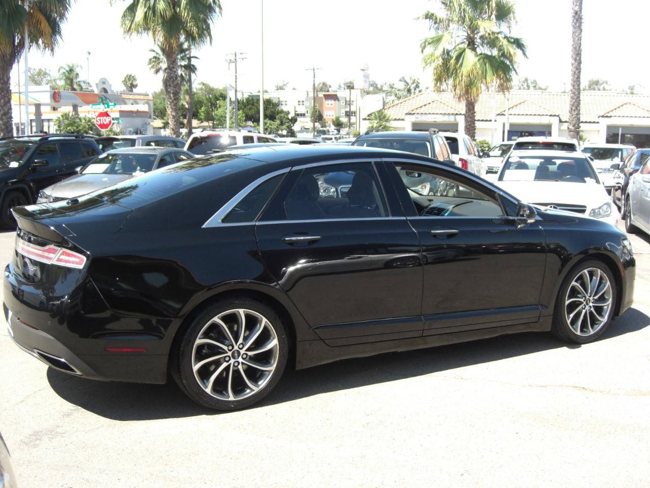 Used 2018 Lincoln MKZ Premiere w/ Magnetic Appearance Package FWD image 14