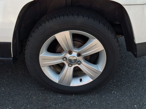 Used 2016 Jeep Patriot Latitude FWD image 10
