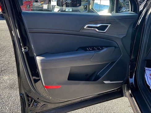 Used 2023 Kia Sportage X-Line image 15