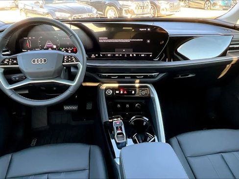 New 2025 Audi Q5 Premium image 5
