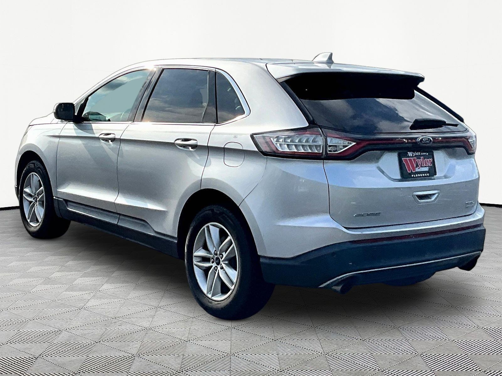 Used 2017 Ford Edge SEL w/ Equipment Group 201A FWD image 4
