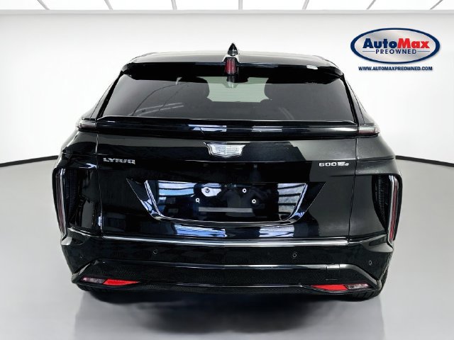 Used 2024 Cadillac Lyriq Tech AWD/4WD image 8