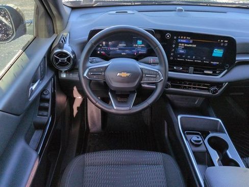 Used 2026 Chevrolet Equinox LT FWD image 15