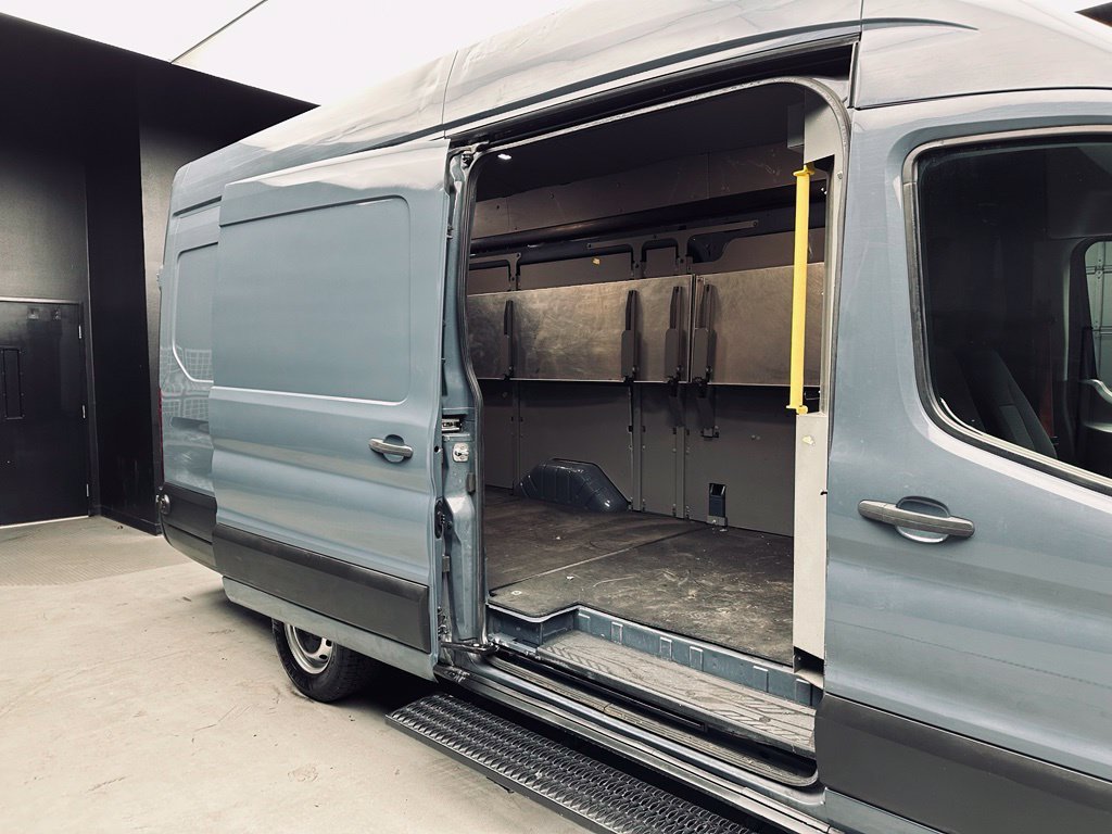 Used 2020 Ford Transit 250 148 High Roof Extended RWD image 23