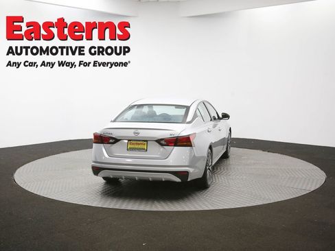 Used 2024 Nissan Altima 2.5 SV image 37