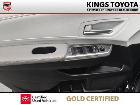 Certified 2025 Toyota Sienna XLE AWD/4WD image 17