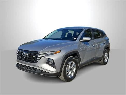 Certified 2022 Hyundai Tucson SE image 4