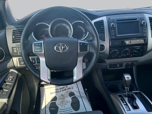 Used 2013 Toyota Tacoma 4x4 Double Cab w/ TRD Off-Road Pkg image 6