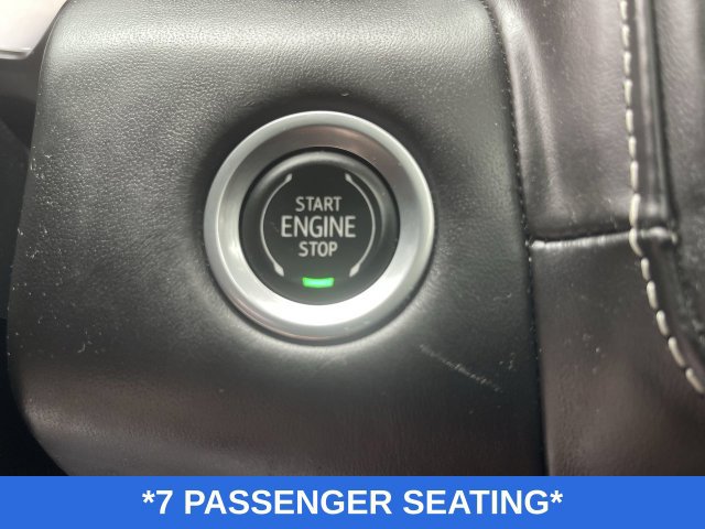 Used 2023 GMC Yukon XL Denali Ultimate AWD/4WD image 18