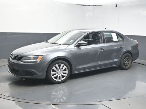 Used 2014 Volkswagen Jetta SE FWD image 4