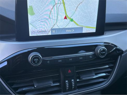 Used 2020 Ford Escape SE image 26