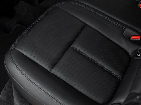 Used 2021 Porsche Macan S image 33