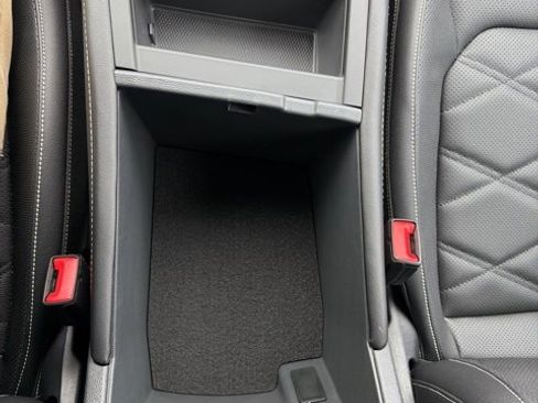 New 2026 Volkswagen Atlas SE image 13