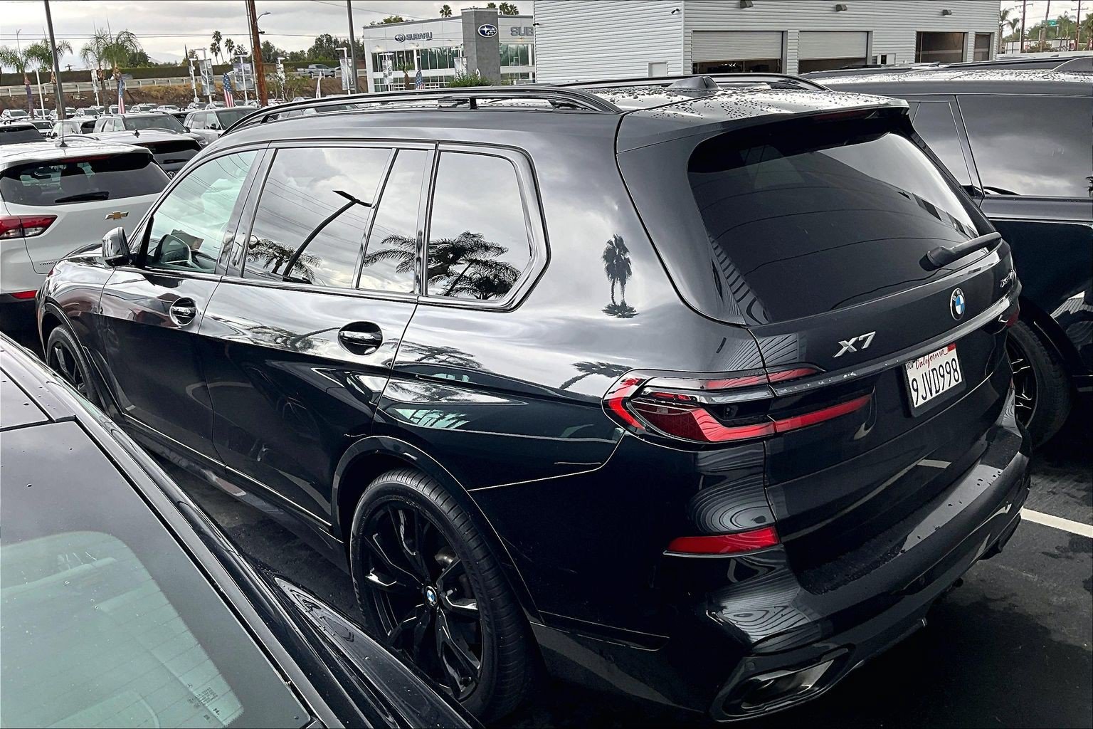Used 2024 BMW X7 xDrive40i w/ M Sport Package AWD/4WD image 2