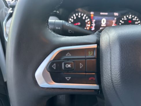 Used 2024 Jeep Compass Limited image 11