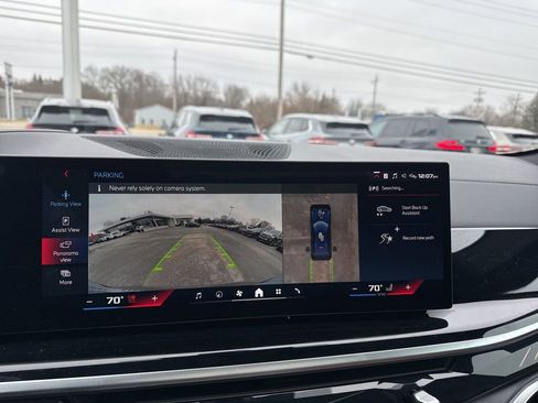 Used 2026 BMW X6 M60i image 17