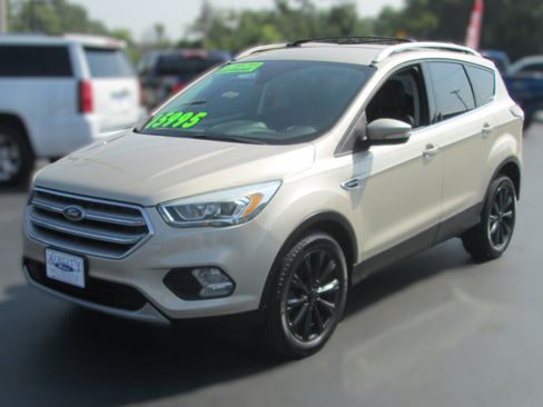 Used 2017 Ford Escape Titanium AWD/4WD image 2