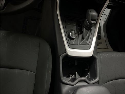 Used 2024 Toyota RAV4 XLE image 17