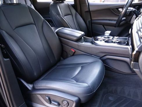 Used 2018 Audi Q7 3.0T Prestige w/ Prestige Package image 12