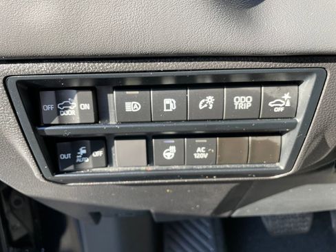 Used 2024 Toyota Tundra Platinum image 12