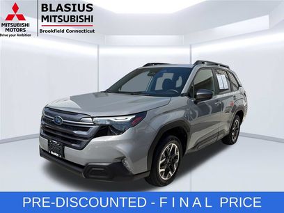 Used 2025 Subaru Forester Premium w/ Convenience Package #1
