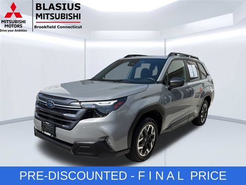 Used 2025 Subaru Forester Premium w/ Convenience Package #1 AWD/4WD image 1