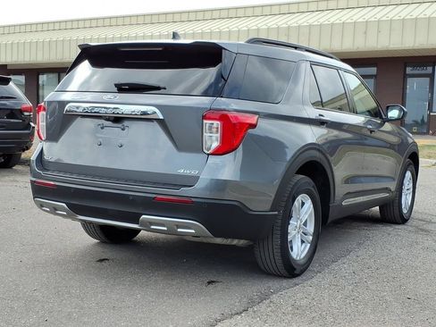 Used 2024 Ford Explorer XLT w/ Equipment Group 202A AWD/4WD image 5