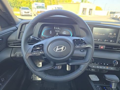 New 2026 Hyundai Elantra SEL Sport FWD image 17