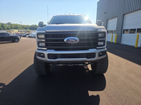 Used 2023 Ford F250 Lariat w/ Tremor Off-Road Package AWD/4WD image 2